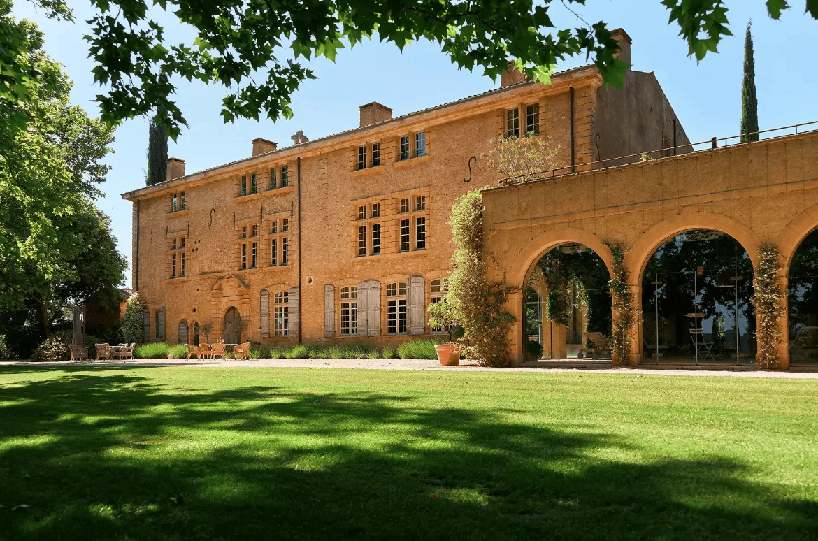 private domain in provance, france to ren for events and holiday