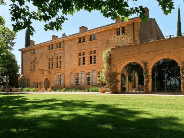 private domain in provance, france to ren for events and holiday